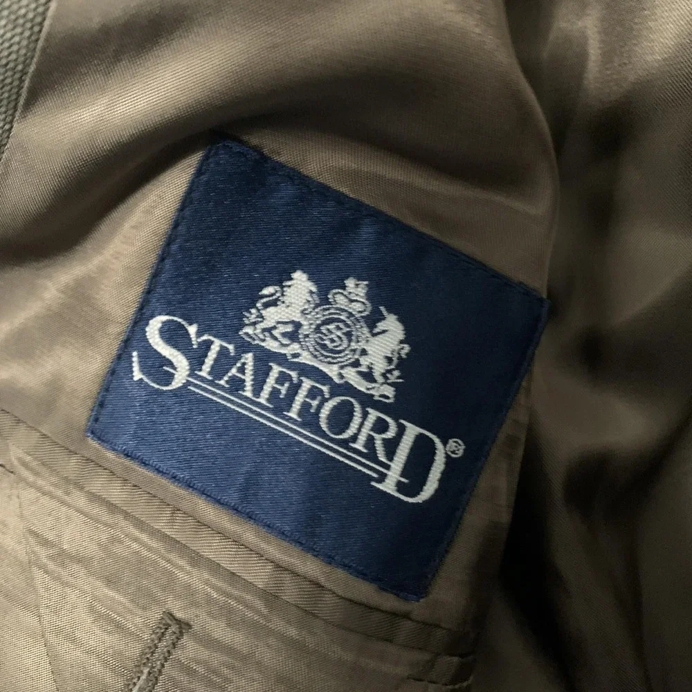 Stafford Men's Suit 44R Gray Wool 37x29 Pleated Pants 2 Button 2 Piece Business‎